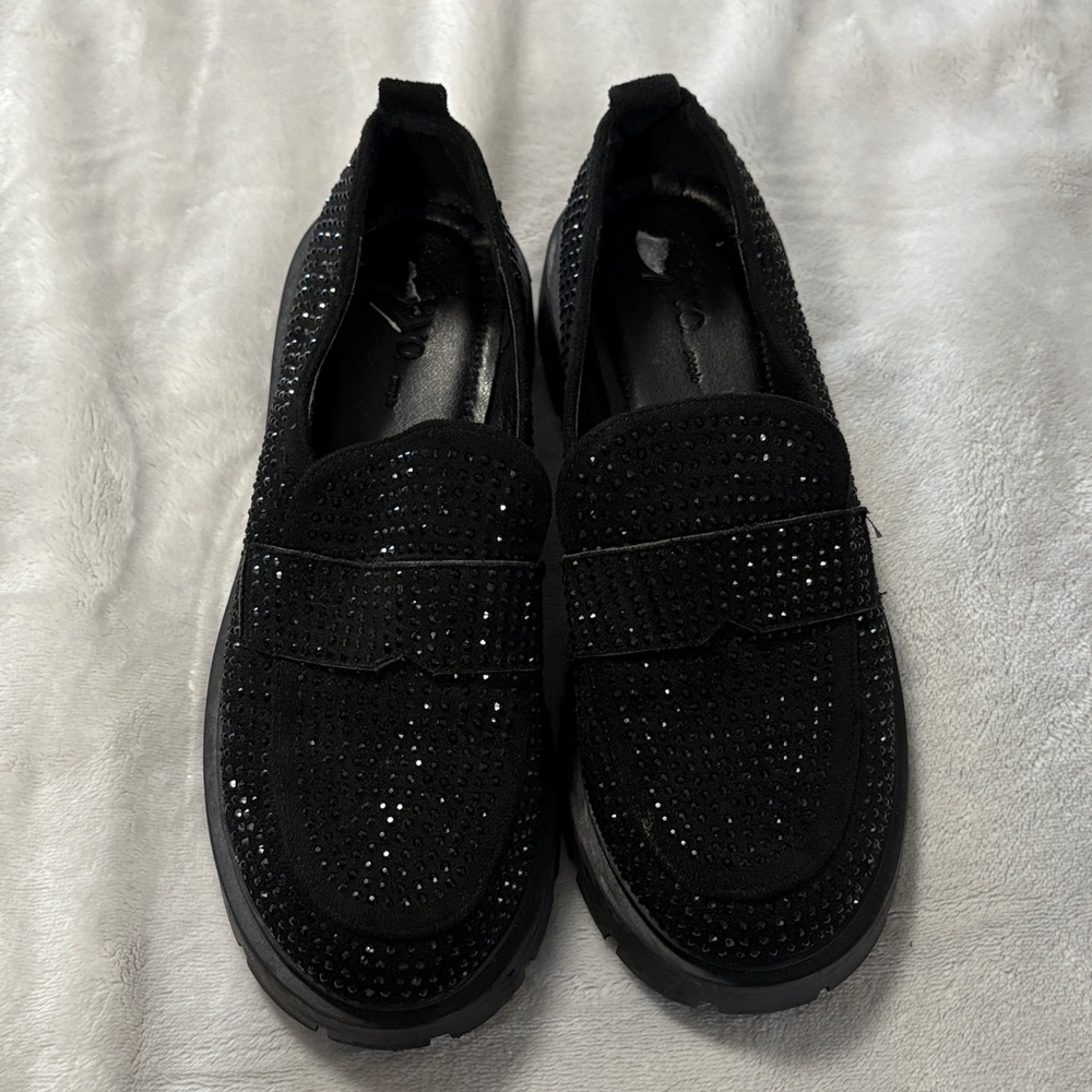 YVO People Black Rhinestone Loafers Size 7